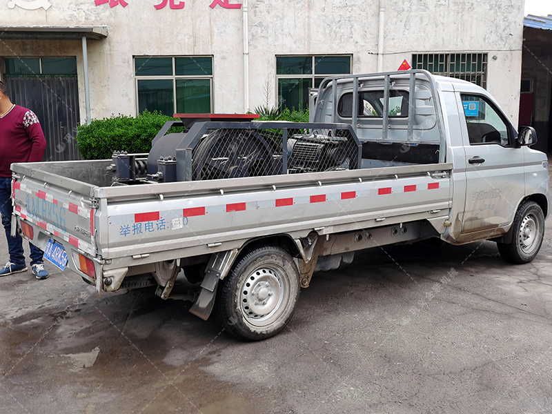 狼牙破碎機(jī)是什么設(shè)備？在哪些行業(yè)中有廣泛應(yīng)用？