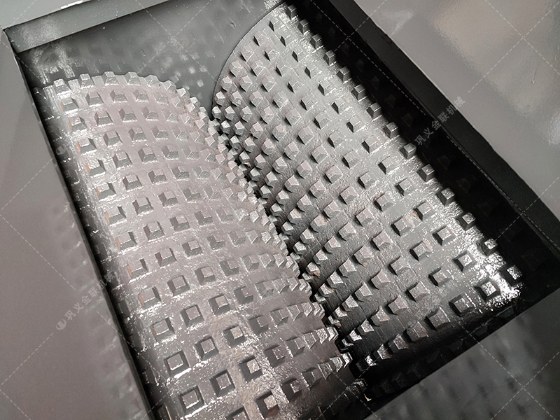 瀝青混合料性能不達(dá)標(biāo)？雙齒輥破碎機(jī)助你提升路面質(zhì)量